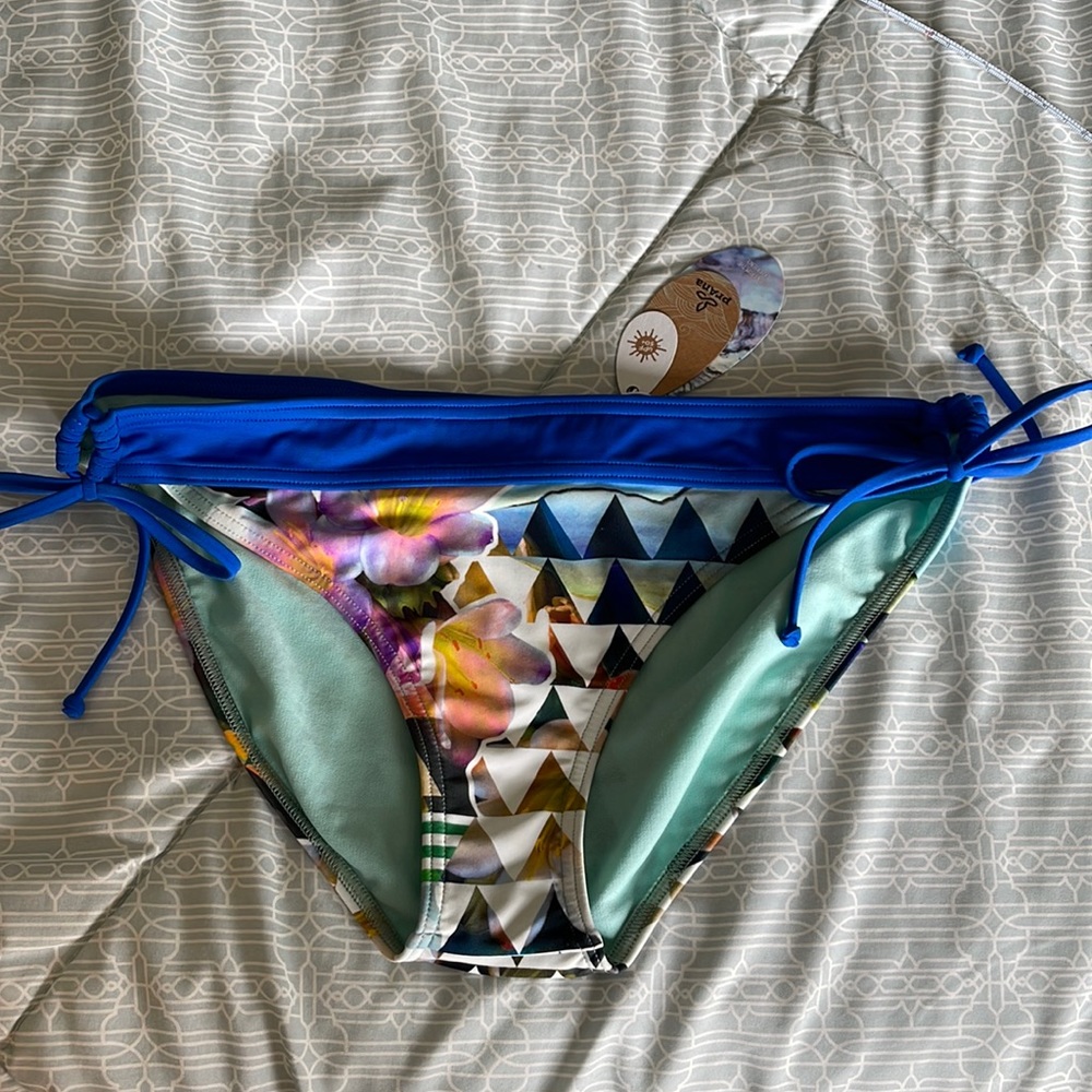 NWT Prana Bikini bottom (Saba Style) size medium